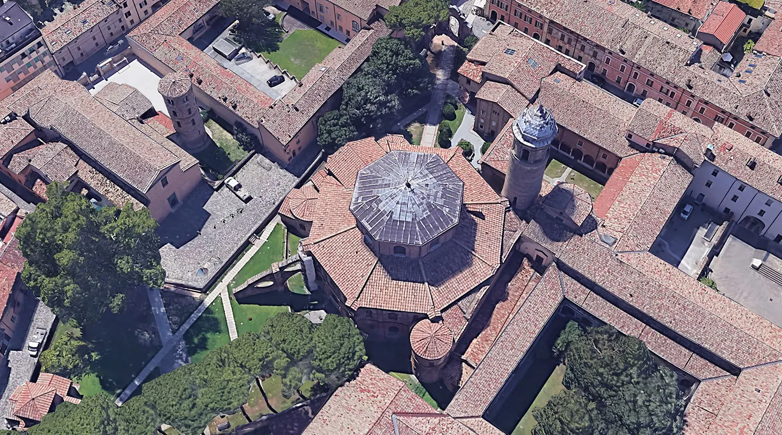 Basilica di S. Vitale - sec. VI - Restauro del tetto del tiburio e dei manti di copertura