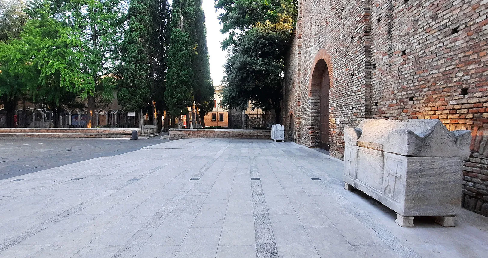 Sagrato della Basilica di San Francesco - sistemazione e pavimentazione